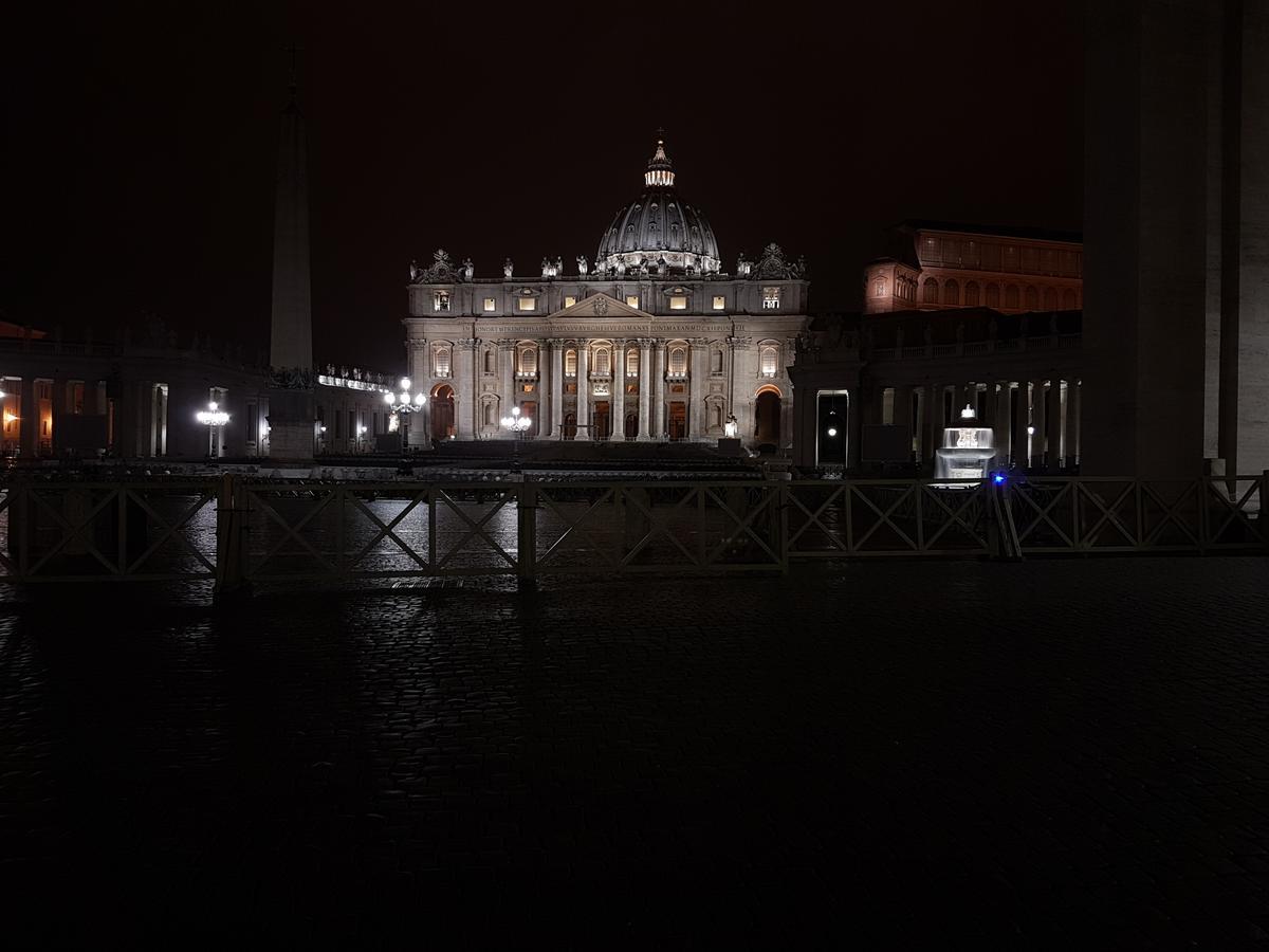 Apartment In Front Of St Peter'S Square And Vatican Museums - Mypad In Rome Exterior photo